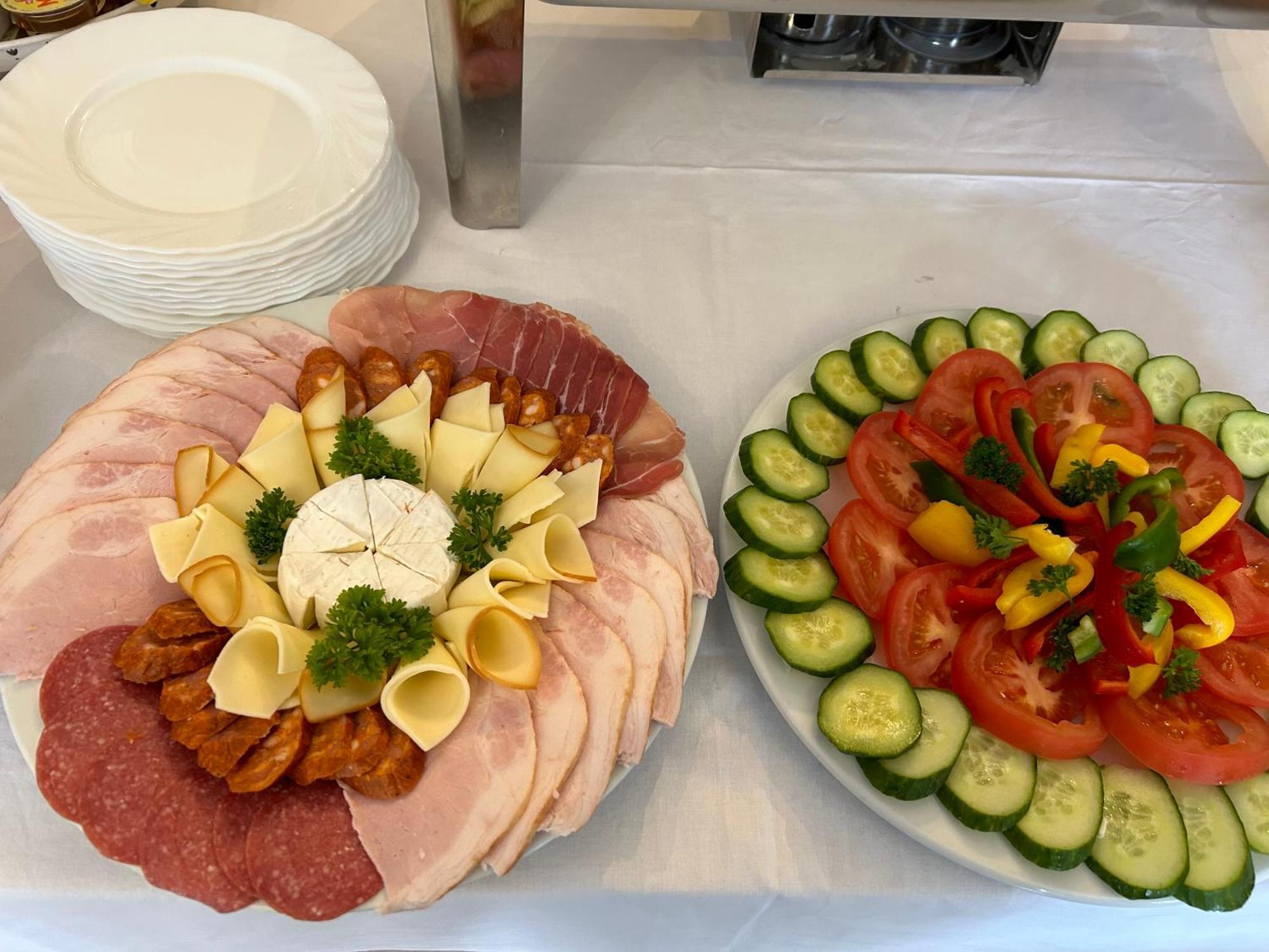 Hrusicka Restaurace A Penzion Hrusice المظهر الخارجي الصورة